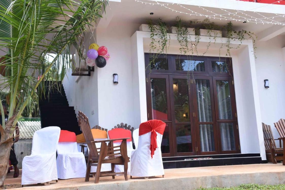 Indunil place hiriketiya Dikwella Bagian luar foto