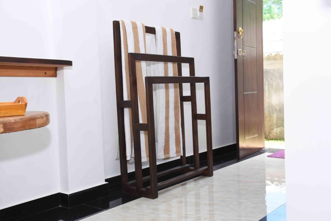 Indunil place hiriketiya Dikwella Bagian luar foto