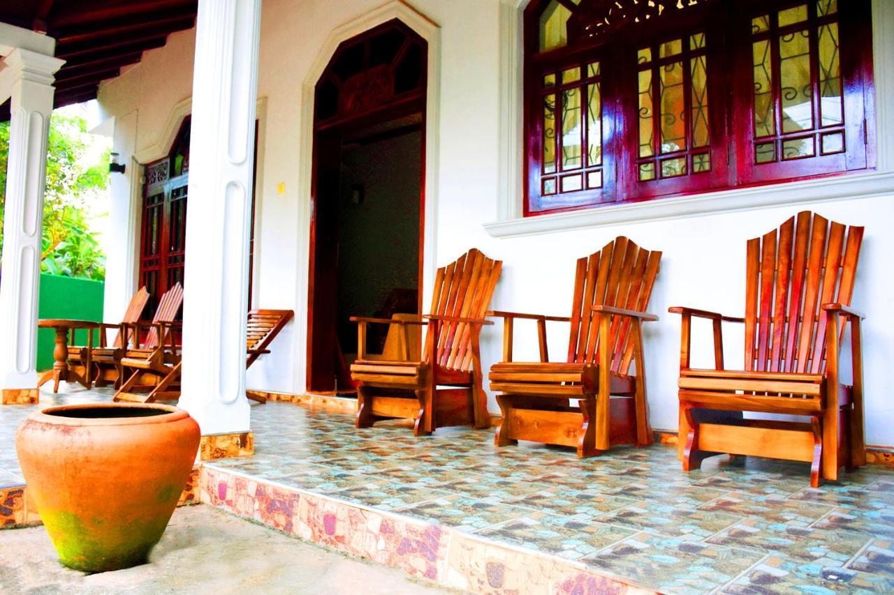 Indunil place hiriketiya Dikwella Bagian luar foto