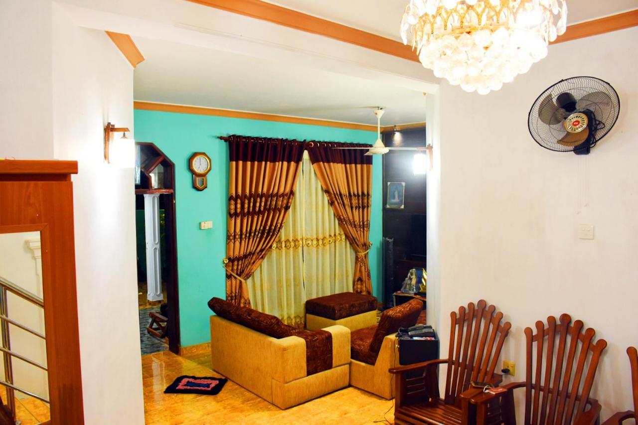 Indunil place hiriketiya Dikwella Bagian luar foto