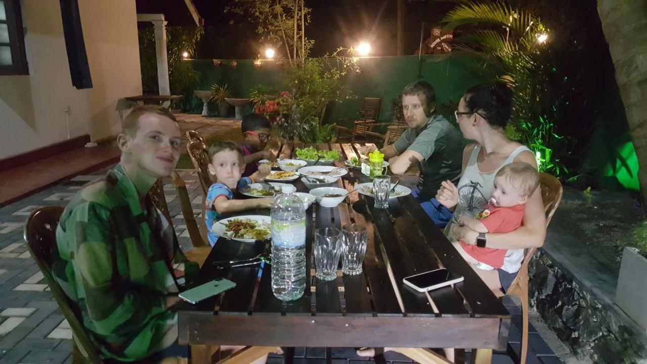 Indunil place hiriketiya Dikwella Bagian luar foto